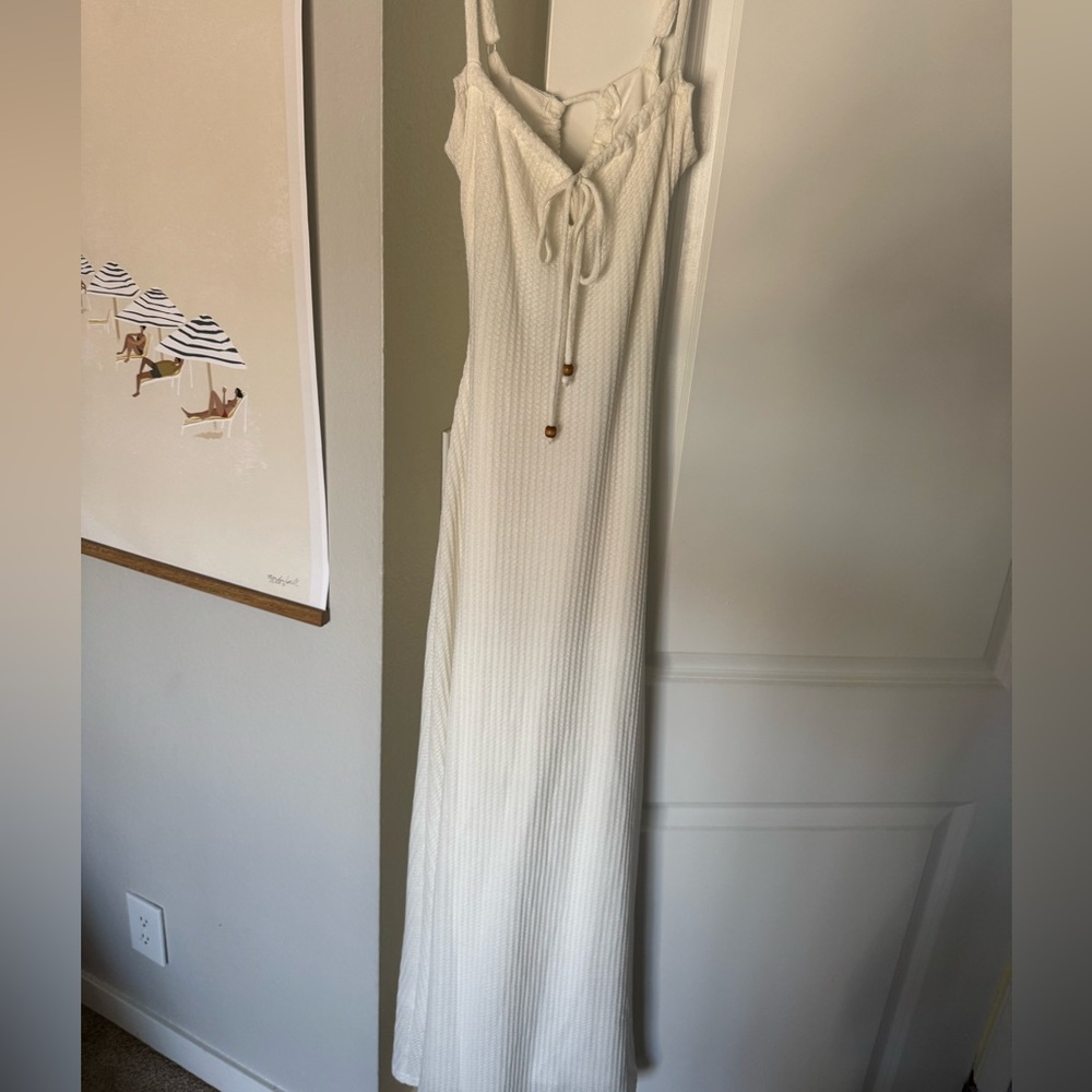 Elegant White Maxi Dress